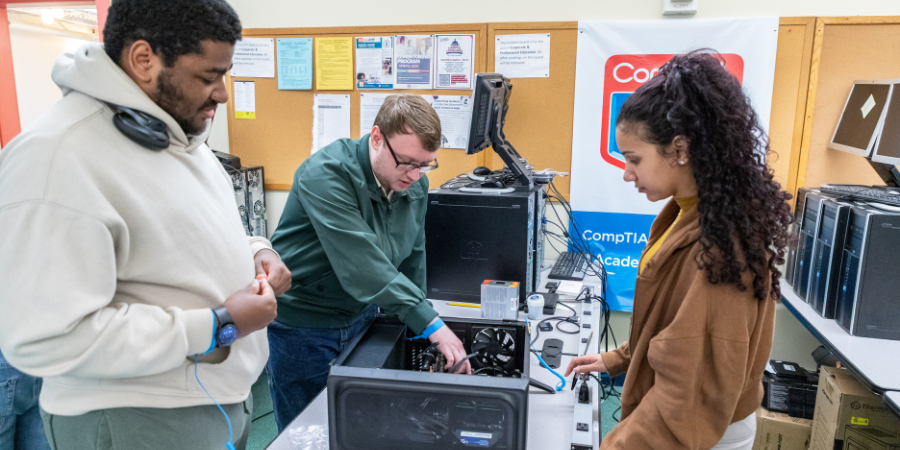 MassSTEP free training program at NSCC