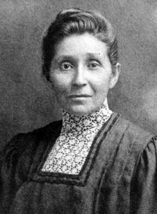 Black and white portrait of Dr. Susan La Flesche Picotte