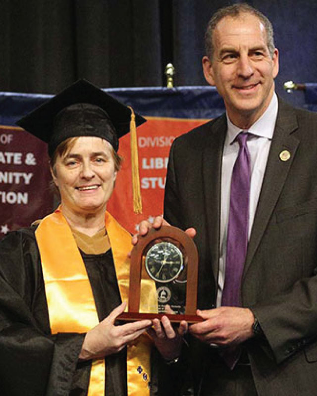 NSCC’s 2018 Distinguished Alumnus Award recipient State Representative Jerald Parisella `84 and Alumni Association Board President Lesley Peters ’97.