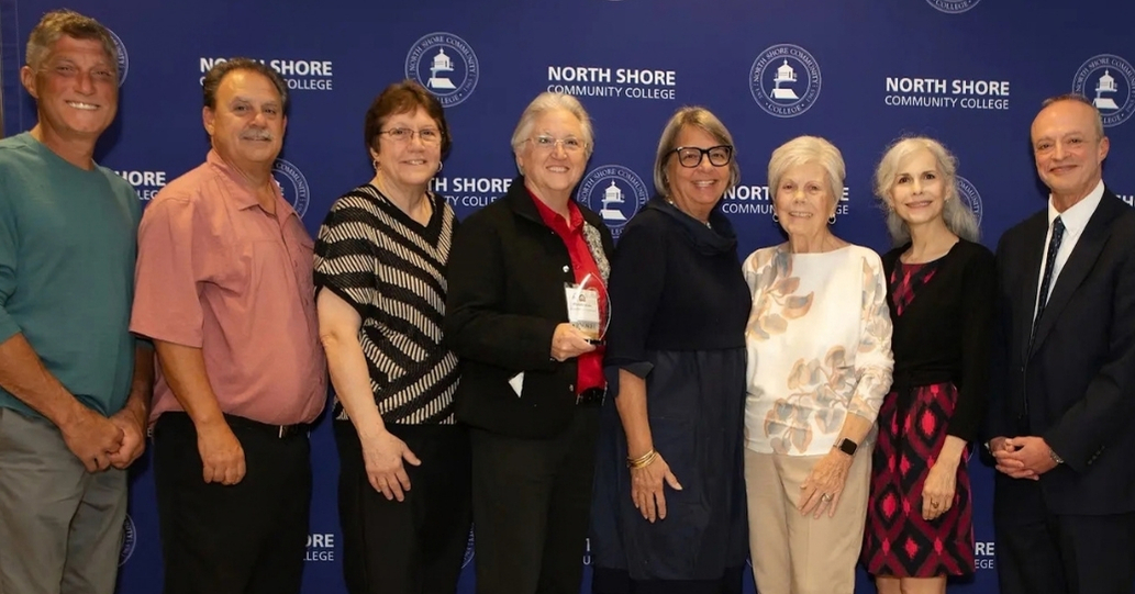 The Monto family, recipients of the Traicoff Award, with Laura Kurzrok, President of the NSCC Foundation, and William Heineman, NSCC President The Monto family recipients of the Traicoff Award with Laura Kurzrok President of the NSCC Foundation and William Heineman NSCC President